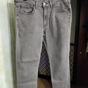 Levi's 514 34-32 new without tags